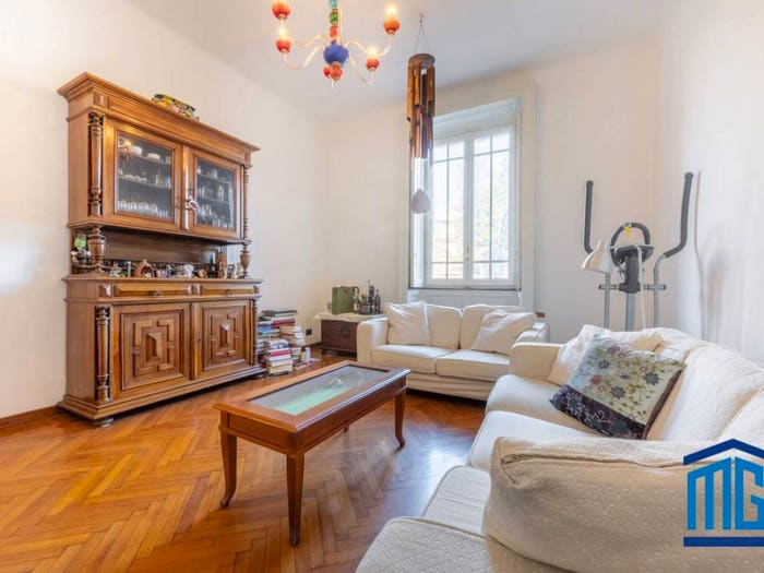 Appartamento trilocale in vendita in Via Settembre, Carugate