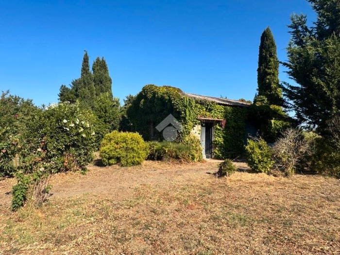 Casa trilocale in vendita in Strada tarquiniese, Tuscania