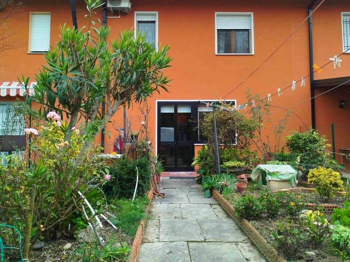 Casa con 5 locali in vendita in Mirandola