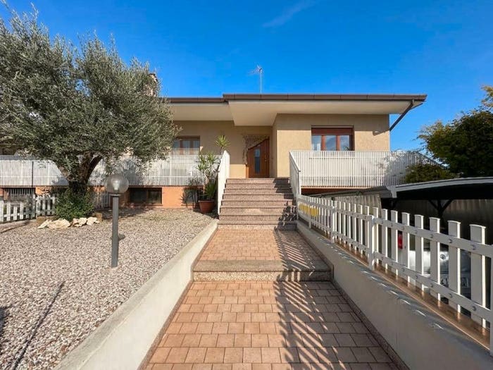 Casa con 5 locali in vendita in Centro, Pozzuolo del Friuli