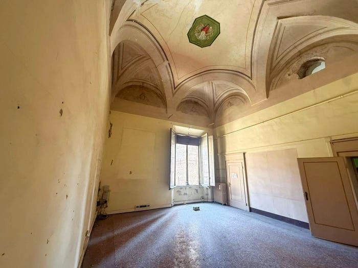 Appartamento bilocale in vendita in Piazza di Porta Ravegnana, Centro Storico, Bologna