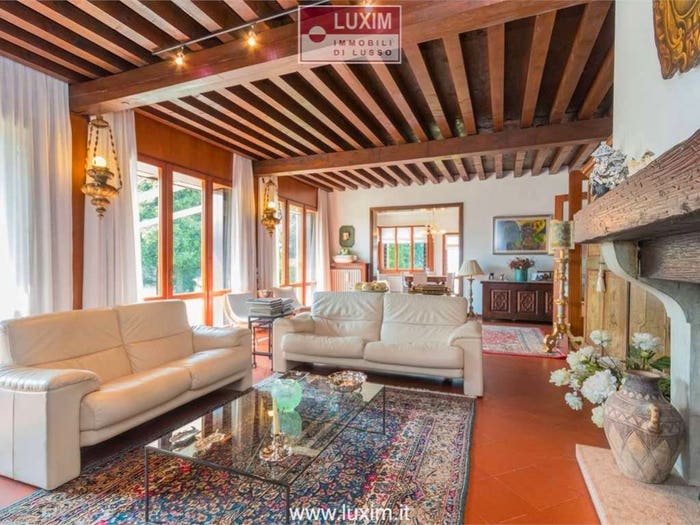 Casa con 6 locali in vendita in Asolo