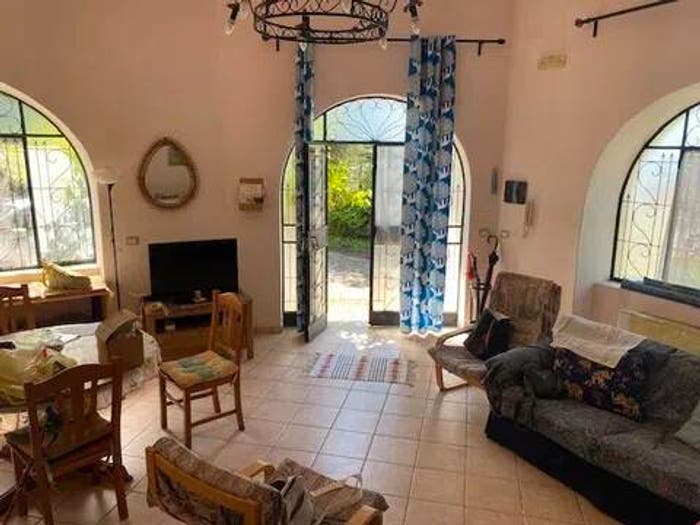 Appartamento con 6 locali in vendita in Via Calcara, Centro, Francolise