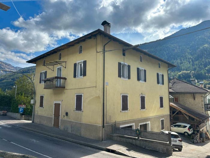 Appartamento trilocale in vendita in Via Nazionale, Strembo