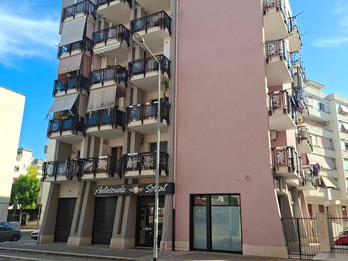 Appartamento trilocale in vendita in Via Sacerdote Giovanni di Leo, Bisceglie