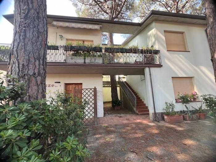 Appartamento quadrilocale in vendita in Viale Giosuè Carducci, Milano Marittima, Cervia