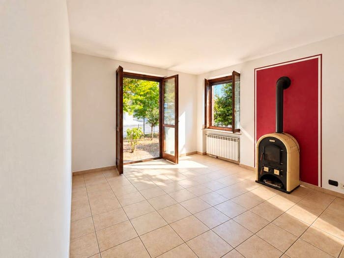 Appartamento quadrilocale in vendita in Via Novembre, Castagnito