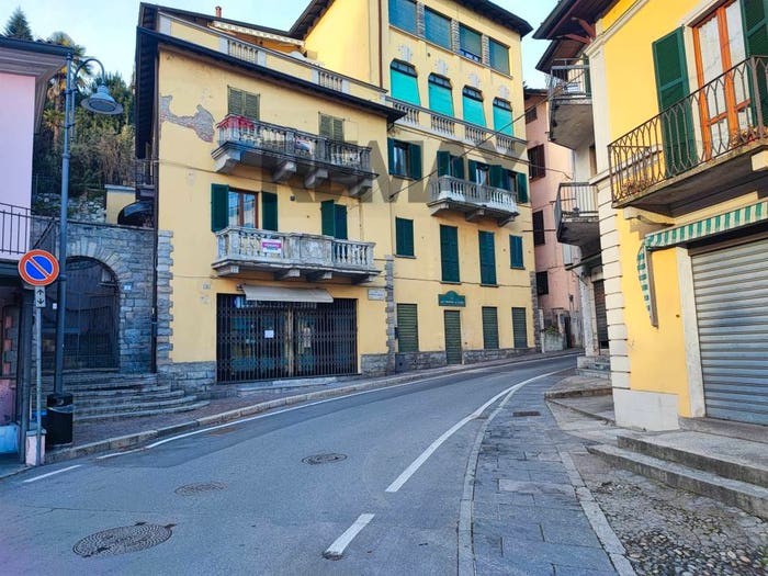 Appartamento bilocale in vendita in Domenico De Bernardi, Centro, Besozzo