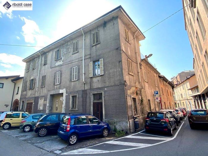 Casa con 6 locali in vendita in Giuseppe Garibaldi, Meda