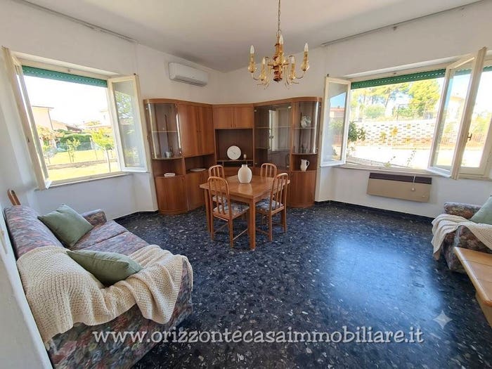 Casa con 6 locali in vendita in Ascoli Piceno