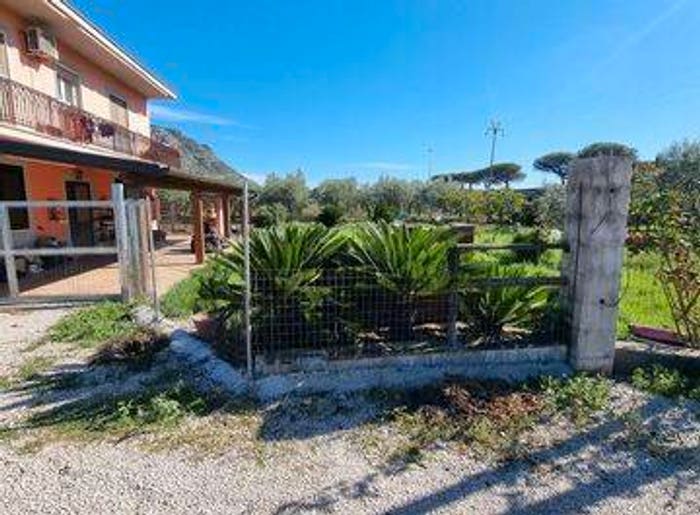 Appartamento con 5 locali in vendita in Zona Calcatore Zona Ospedale Periferia, Terracina