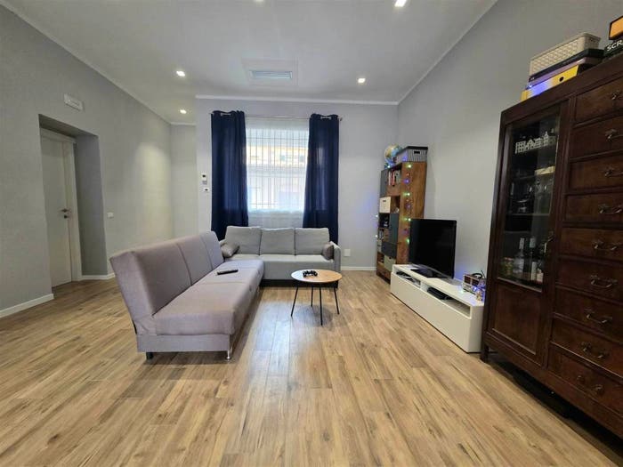 Appartamento con 6 locali in vendita in Via Giuseppe Verdi, Capraia, Capraia e Limite