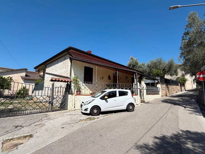 Casa con 5 locali in vendita in Via Colle Scalone, Colli, Monte San Giovanni Campano