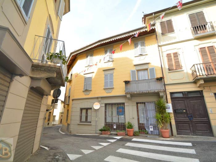 Appartamento trilocale in vendita in Via Aliberti, Centro, Castelnuovo Don Bosco
