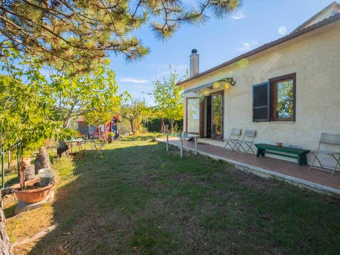 Casa quadrilocale in vendita in Località Valloretta, Torricella in Sabina