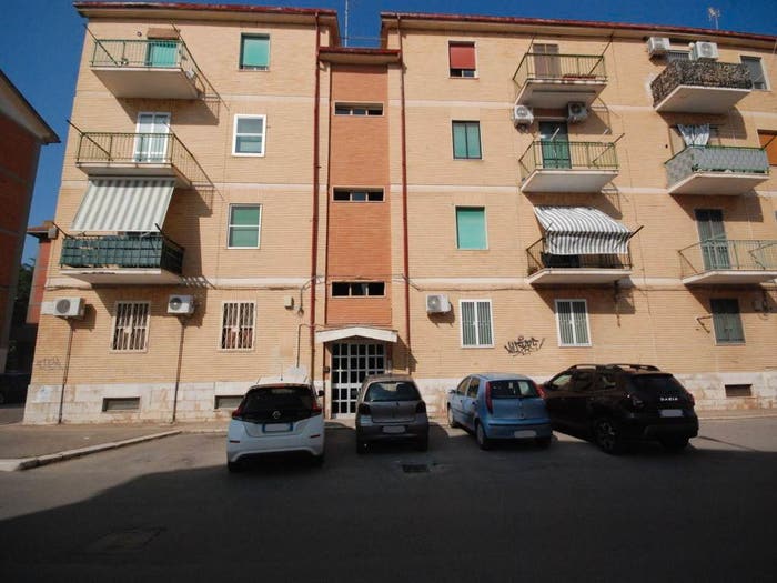 Appartamento quadrilocale in vendita in Via Luigi Sbano, Vigili del Fuoco, Foggia
