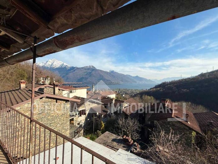 Casa quadrilocale in vendita in via strada provinciale, Gravedona, Gravedona ed Uniti