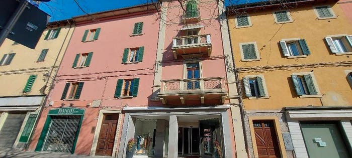 Appartamento con 6 locali in vendita in Via Giardini, Centro, Pavullo nel Frignano