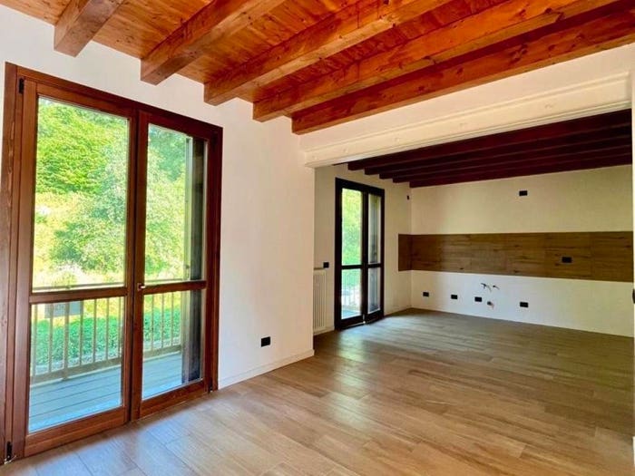 Appartamento bilocale in vendita in via Padre Pio, Lanzo D'Intelvi, Alta Valle Intelvi