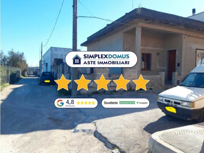 Appartamento con 6 locali in vendita in Via Don Milani, Centro, Veglie