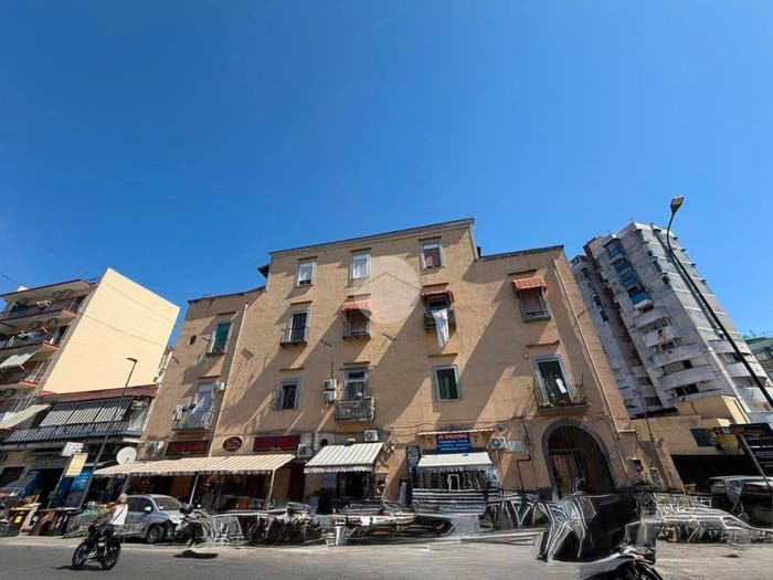 Appartamento quadrilocale in vendita in Via Santa Maria Ai Monti, Ponti Rossi, Napoli