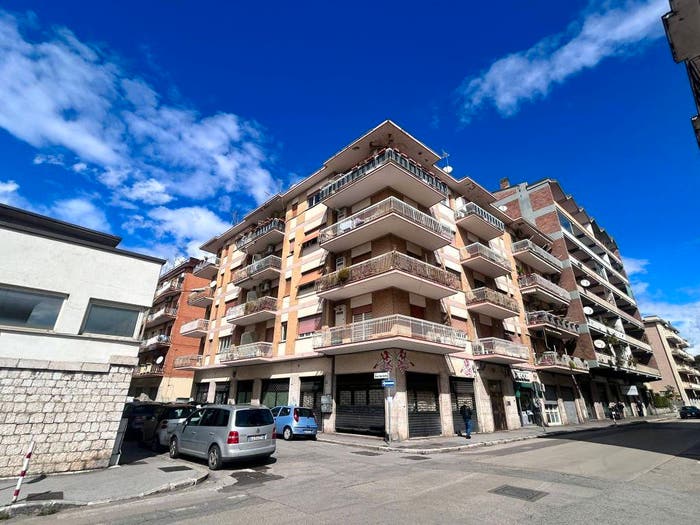 Appartamento quadrilocale in vendita in Via Guglielmo Marconi, Centro, Cassino
