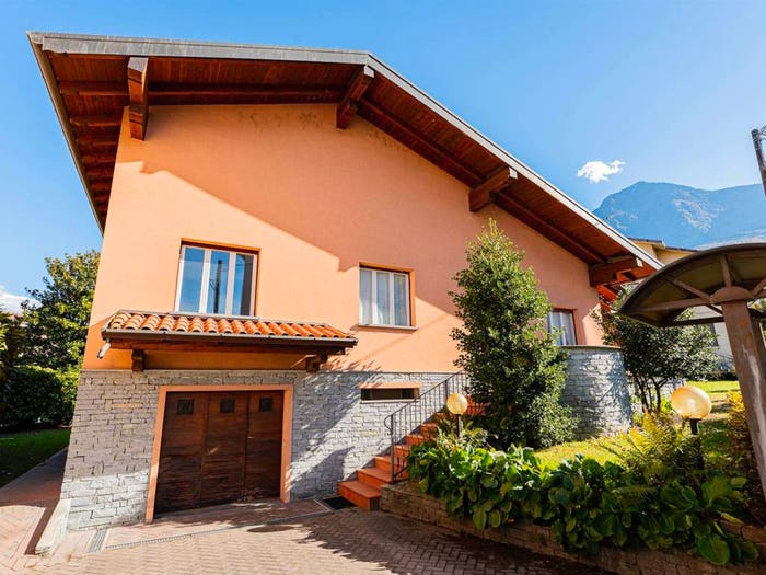Casa con 6 locali in vendita in VIA AL BACCO, Colico Piano, Colico