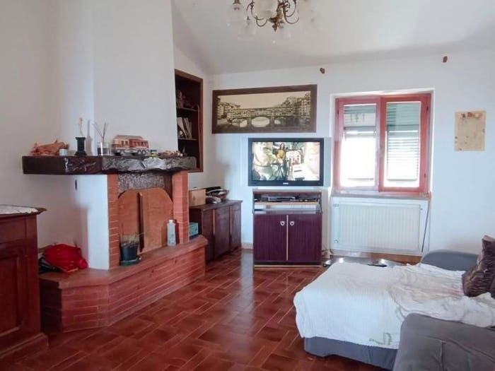 Appartamento quadrilocale in vendita in Luni
