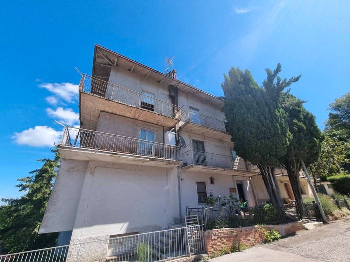 Appartamento quadrilocale in vendita in Via Monte Subasio, Piccione, Perugia