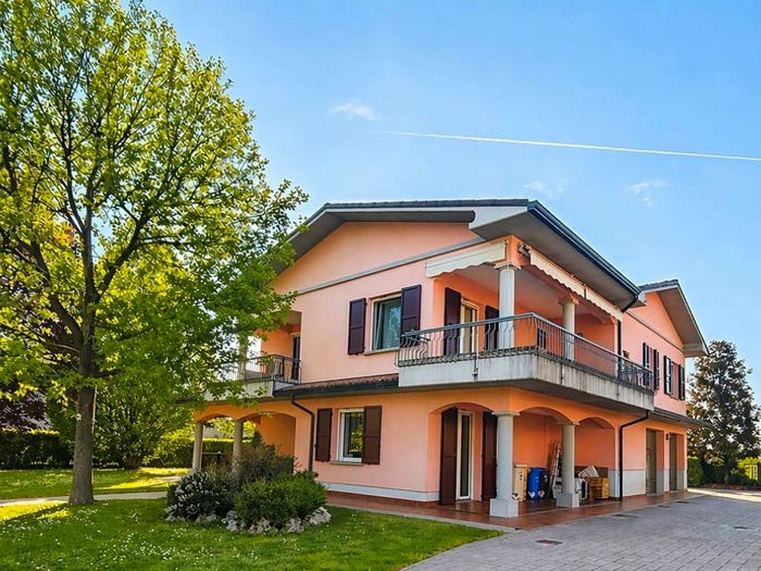 Casa con 6 locali in vendita in Quattro, Forlì