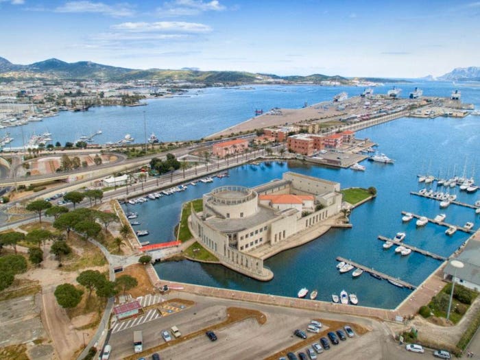 Appartamento trilocale in vendita in Via Bulgaria, Sacra Famiglia Bandinu, Olbia