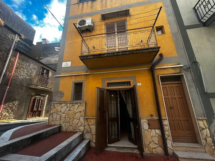 Casa con 6 locali in vendita in Via Nigro, Cerda