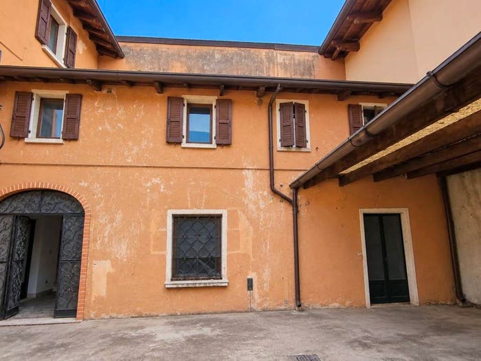 Casa trilocale in vendita in Corso Giuseppe Garibaldi, Lonato, Lonato del Garda