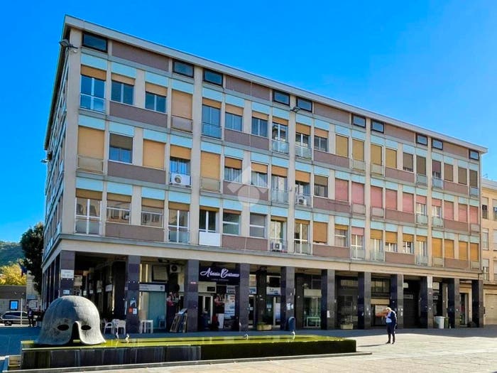 Appartamento con 5 locali in vendita in Piazza dei Bruzi, Centro Storico, Cosenza
