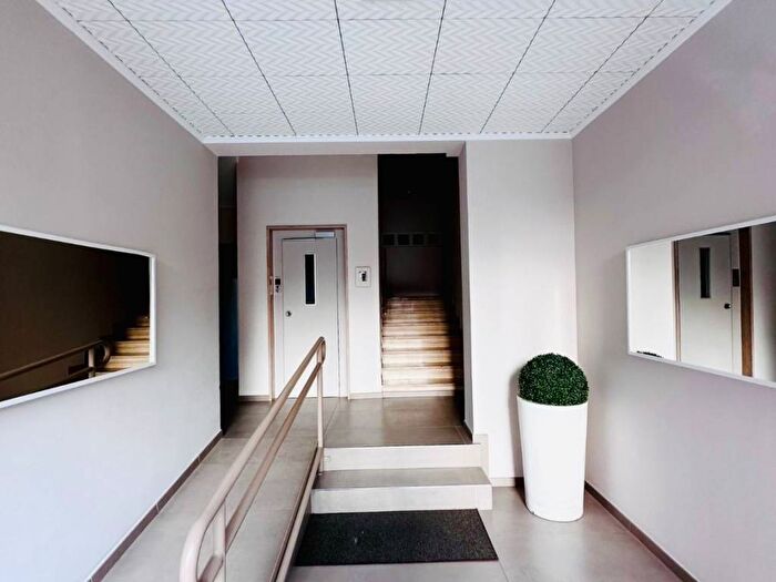 Appartamento con 5 locali in vendita in Viale Antonio Cecchi, Porto, Pesaro
