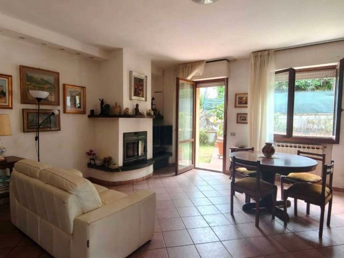 Casa con 5 locali in vendita in Via Oliveto, Montale, Podenzana