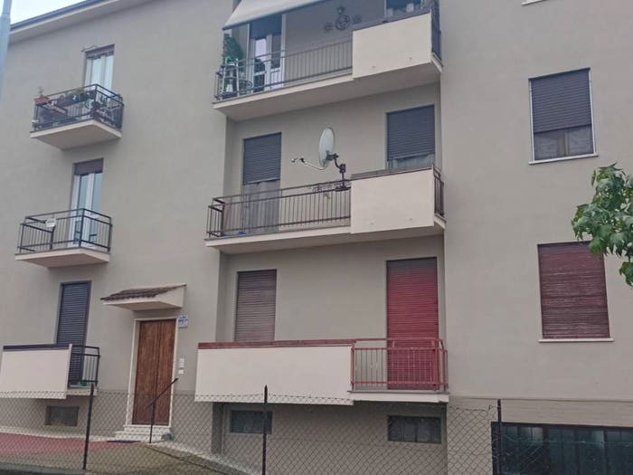 Appartamento quadrilocale in vendita in Via Santa Barbara, Centro, Bagnolo Piemonte