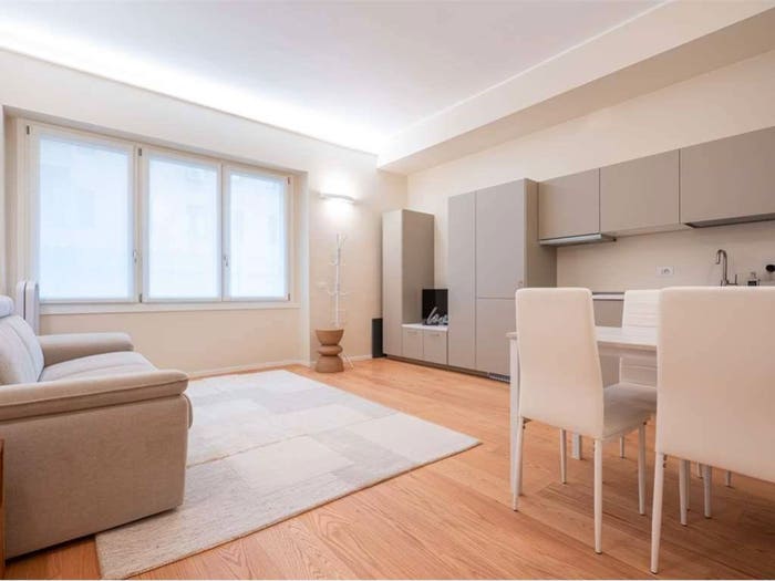 Appartamento monolocale in affitto in Via Razza, Repubblica, Milano
