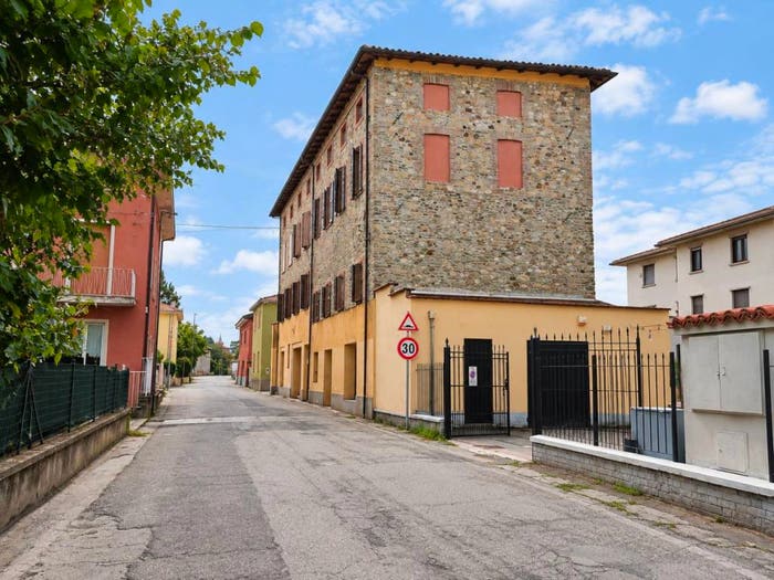 Appartamento trilocale in vendita in Vigatto, Parma