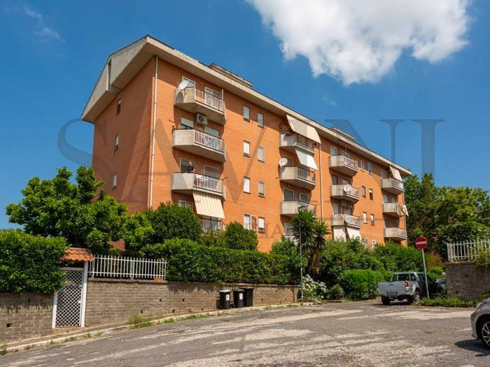 Appartamento quadrilocale in vendita in Via Aristide Francavilla, Centro, Genzano di Roma
