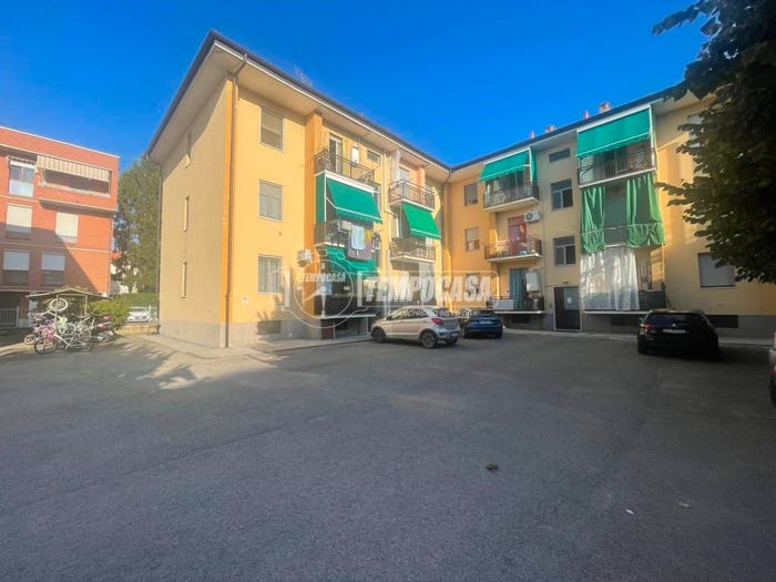 Appartamento quadrilocale in vendita in Borgo Piave Corso Europa Zona Ferrero, Alba