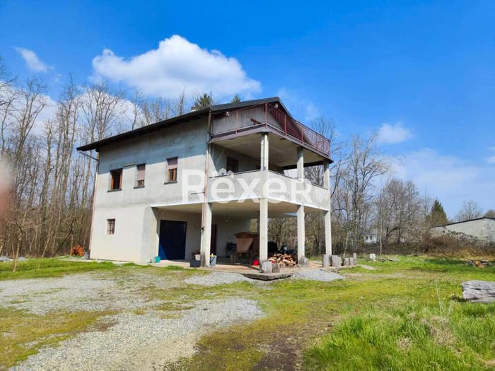Casa quadrilocale in vendita in Via Statale, Roasio