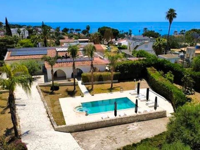 Casa con 6 locali in vendita in Via Erato, Fontane Bianche, Siracusa