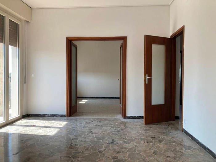 Appartamento quadrilocale in vendita in Viale Repubblica, Centro, Mantova