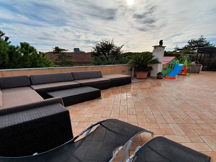 Appartamento con 5 locali in vendita in Centro, Bordighera