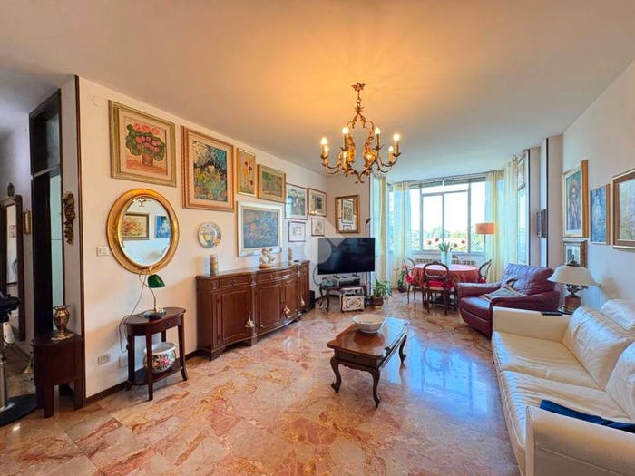 Appartamento quadrilocale in vendita in Via V Alfieri, Guizza, Padova