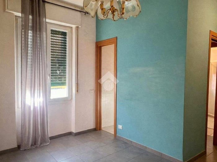 Appartamento bilocale in vendita in Via Santa Rita da Cascia, Famagosta, Milano