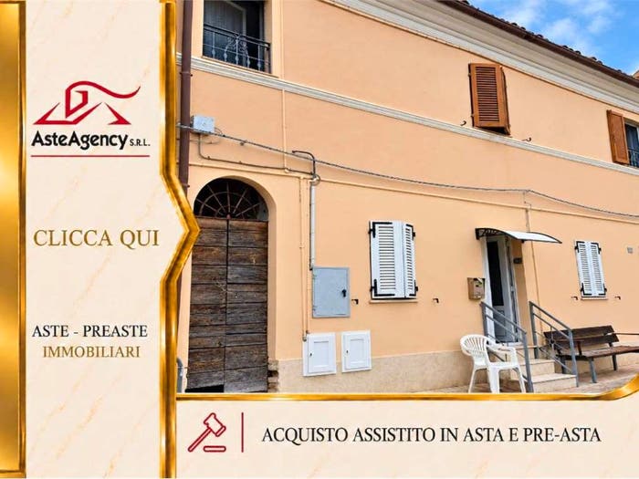 Appartamento trilocale in vendita in Via Villa Costantina, Centro, Loreto