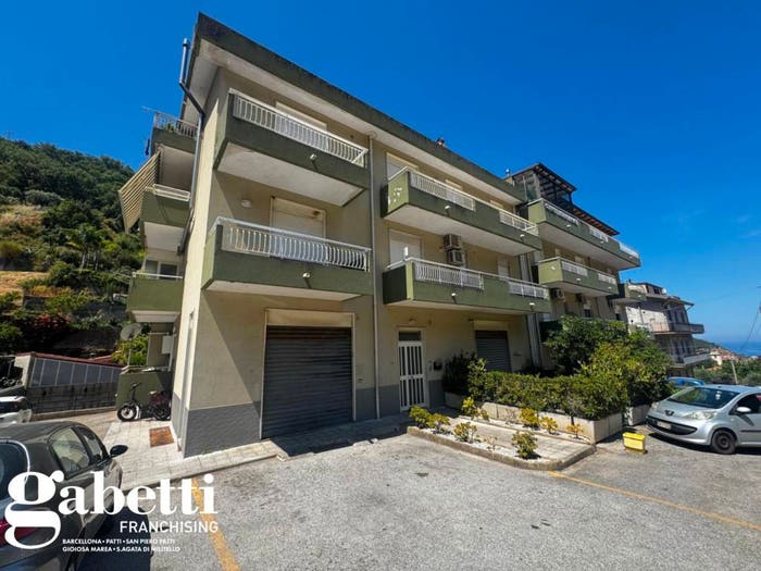 Appartamento trilocale in vendita in Cda Mersa, Brolo