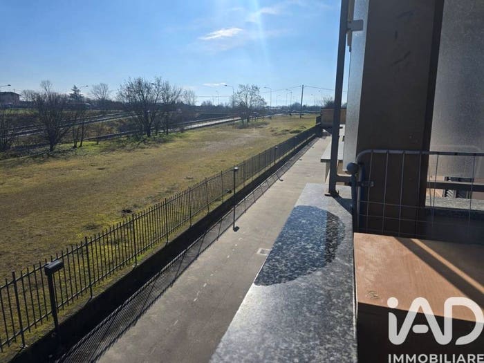 Appartamento trilocale in vendita in Viale Cremona, Pavia